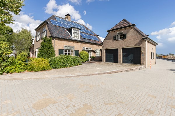 Noordeinde 175, 2371 CR Roelofarendsveen